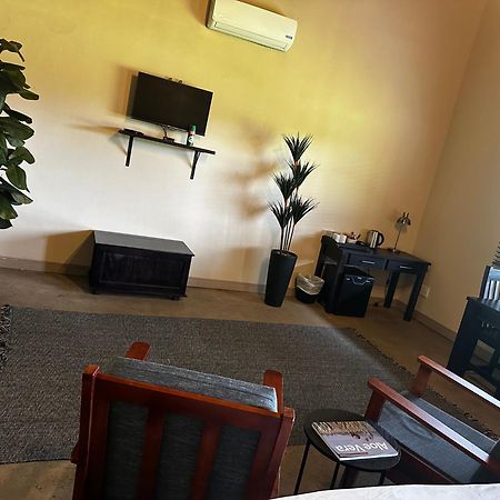 Iphofolo Lodge & Tented Camp Vivo Bagian luar foto