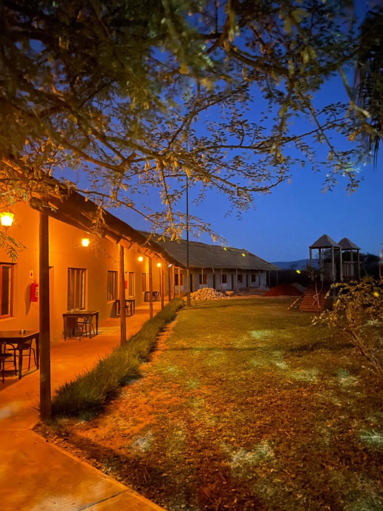 Iphofolo Lodge & Tented Camp Vivo Bagian luar foto