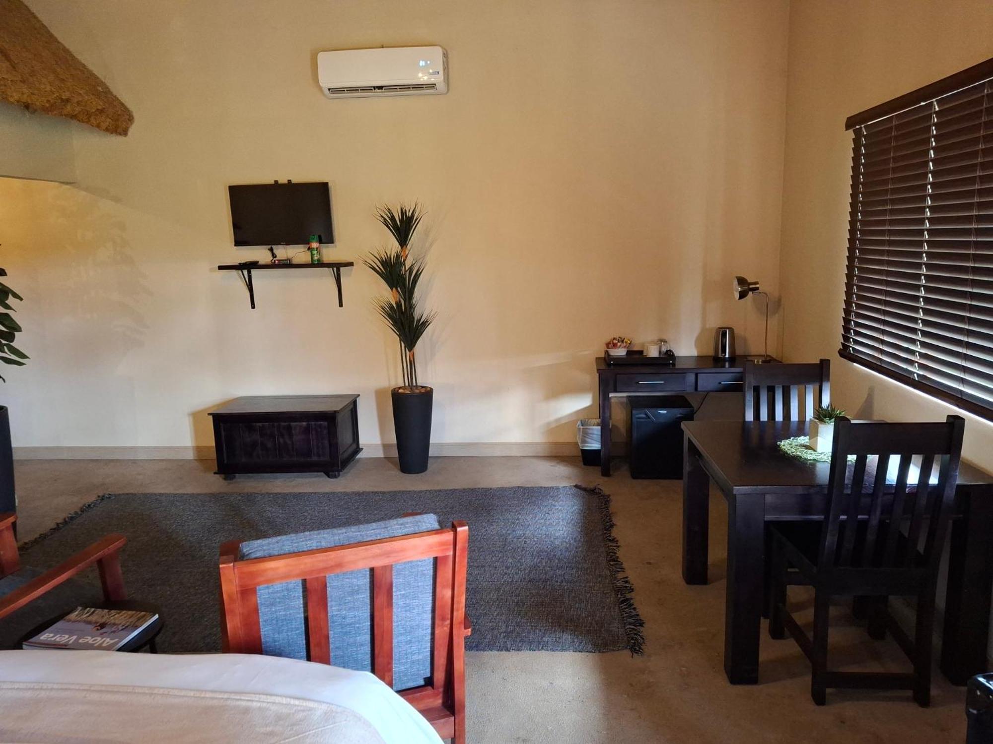 Iphofolo Lodge & Tented Camp Vivo Bagian luar foto